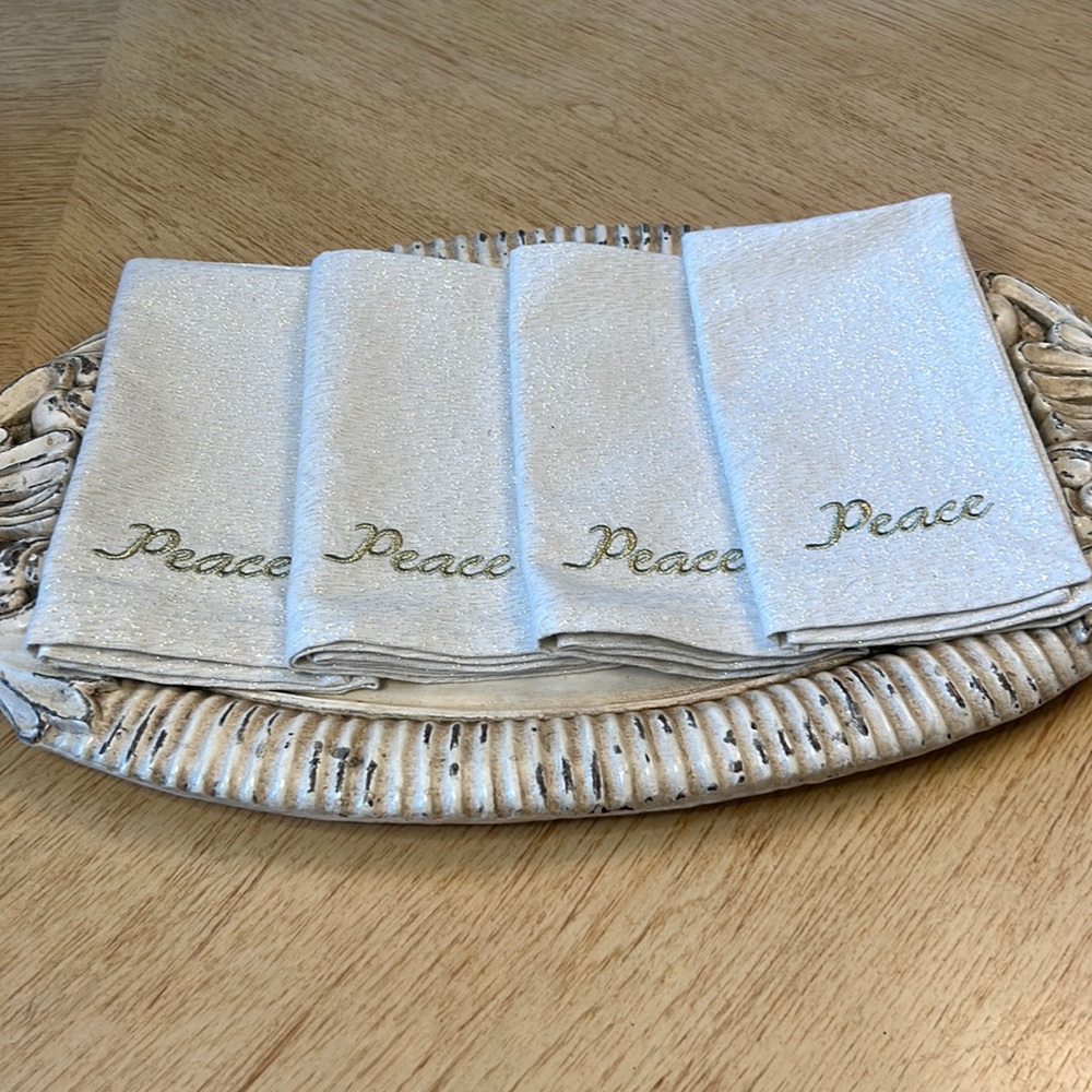 Peace Holiday Napkins (4)